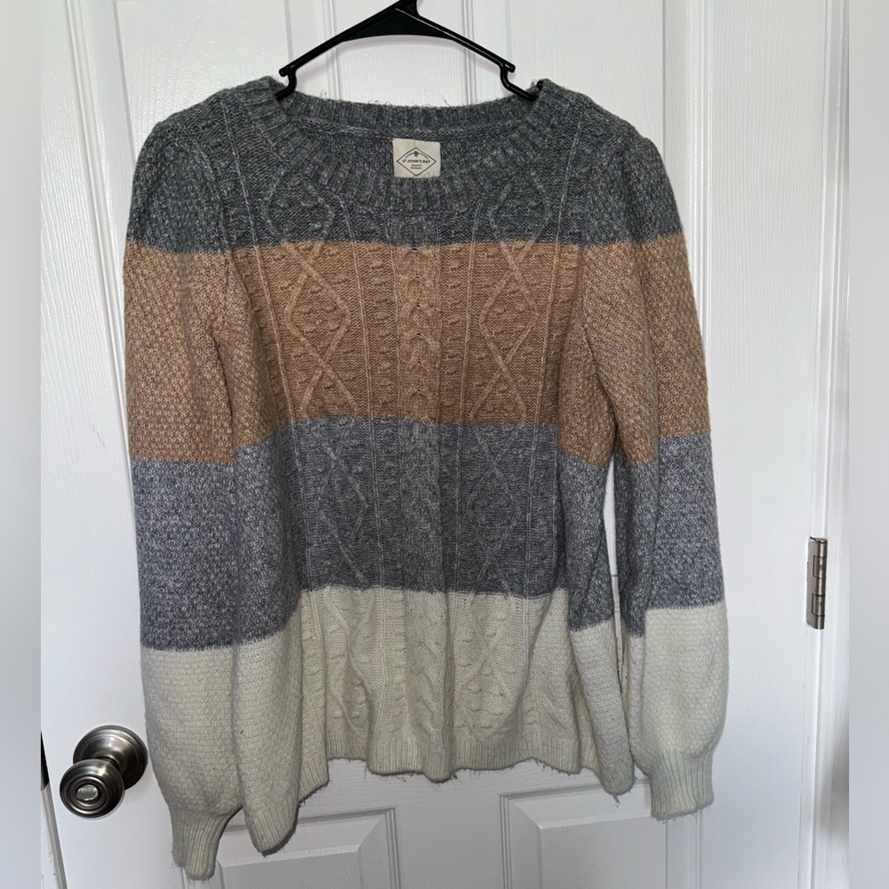 Women’s St John’s Bay color block crew neck sweater size large
